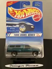 1995 Hot Wheels #348 1995 Model Series 7/12 DODGE RAM 1500 Green w/5 Spoke T2