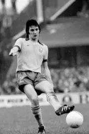 Ipswich Town full-back George Burley ir First Division league match- Old Photo