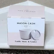 Mason Cash | Innovative Kitchen Garlic Storage & Grater Brand New In Box