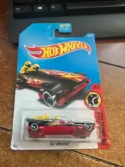 2017 Hot Wheels HW Daredevils Ice Shredder #116 Black/Red