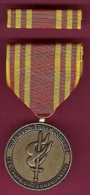 Vietnam Viet Nam Tet Offensive full size award medal with ribbon bar RVN