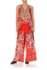HIGH LOW CROSS OVERLAY TOP AND THE QUEEN WORE RED
