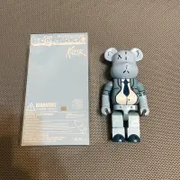 在飛比找蝦皮購物優惠-be@rbrick kozik 西裝熊 400% bearb