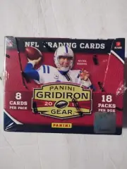 2010 Gridiron Gear Football Sealed Hobby Box