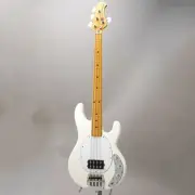 MUSIC MAN Retro 70s StingRay Bass (White) amPlug 3 Tone Hammer Present Campaig