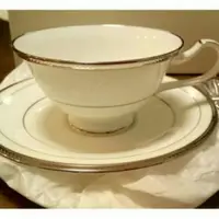 在飛比找蝦皮購物優惠-日本 noritake 日本皇室瓷器 咖啡杯組 禮盒