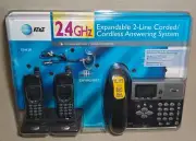 AT&T 2.4GHz Expandable 2-Line Corded/Cordless Answering System E2662B