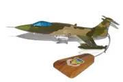 USAF Lockheed F-104 Starfighter Camo Desk Top Display 1/32 Jet Model SC Airplane