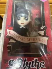 TAKARA TOMYCWC Blythe Shop Limited Daunting Drusilla Doll Figure Japan NEW