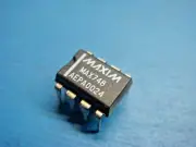(1) MAXIM MAX748AEPA DC-DC Single Step Down 3.3V to 16V 8 PIN DIP