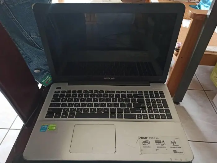 Asus X555lf Asus K555l I5 5200u ASUS X555LF Core I3-4005U/Ram 4GB