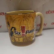 Six Flags Daffy Duck Buggs Bunny Tweety Gold Embossed Mug NWT