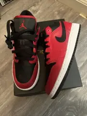 Air Jordan 1 Low (GS) 553560 605 Gym Red/Black-White New Size 4.5Y