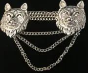 Wolf cloak clasp large size with chain in silver metal screw on style