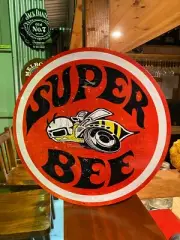 SUPER BEE 600MM DIAMETER TIN METAL SIGN PERFECT BAR MAN CAVE HOT ROD