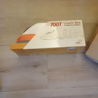在飛比找蝦皮購物優惠-送禮自用兩相宜 台灣高鐵700T造型便當盒