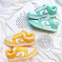 在飛比找蝦皮購物優惠-ISNEAKERS NIKE DUNK LOW 激光橙 蒂芬