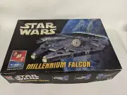 Star Wars Millennium Falcon Model Kit AMT ERTL #38273 Movie Print Open Box (106)
