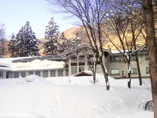 藍湖度假飯店Hotel Blue Lake Resort