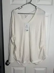 Athleta Womens White Outbound Long Sleeve V-Neck Top Size Plus 1X Athleisure