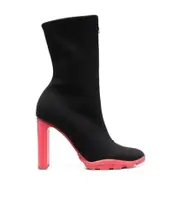 Alexander McQueen Slim Tread Zipped Boots 37,38.5,38,39,40 Black