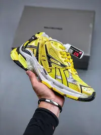 在飛比找Yahoo!奇摩拍賣優惠-【潮牌運動館】Balenciaga Triple-S Sne