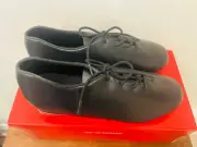 Capezio Cadence Women’s Tap Shoes Size 7.5M Black CG19 NIB