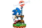 Sonic Sonic 11" PVC Statue Collector's Edition