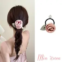 在飛比找momo購物網優惠-【MISS KOREA】玫瑰髮圈 珍珠髮圈/韓國設計立體絲緞