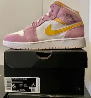 Nike Air Jordan 1 Mid SE Artic Pink Size 6Y/7.5W DC9517-600 New