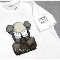 在飛比找蝦皮商城精選優惠-熱銷款Kaws x UT Uniqlo 短袖 短Tee 展覽