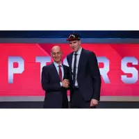 在飛比找蝦皮購物優惠-NBA Jakob Poeltl 多倫多暴龍 2016 選秀