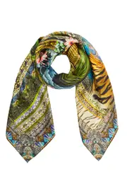 LARGE SQUARE SCARF A WOMAN'S WISDOM