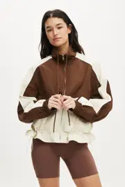 [Body] Body - Spliced Anorak Jacket - Coconut milk/cappuccino M COCONUT MILK/CAPPUCCINO