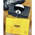 FENDI 絕版品CHAIN KARLITO WALLET 卯釘老佛爺拉鏈肩揹包