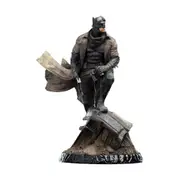 Weta Zack Snyder's Justice League 2021 Knightmare Batman 1:4 Scale Statue