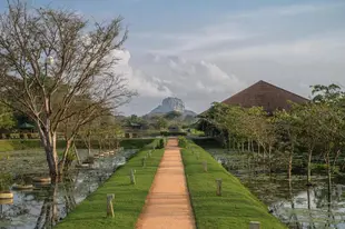 錫吉里耶水園飯店Water Garden Sigiriya