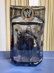 WWE CLASSIC SUPERSTARS UNDERTAKER ACTION FIGURE!