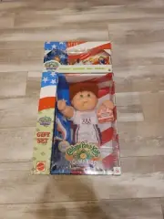 Cabbage patch olympikids 1996 SEALED With Collectibles