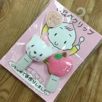 在飛比找Yahoo!奇摩拍賣優惠-日本可愛小熊與蘋果圍兜夾