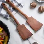 Solid Wood Leakage Shovel Non Stick Pan Stir Fry Spatula Fried Egg