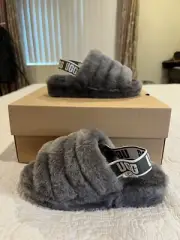 UGG Fluff Yeah Slippers Size 6