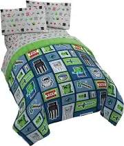 Jay Franco Minecraft Monster Hunters 5 Piece Queen Bed Set - Includes Reversible