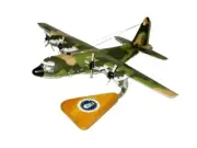 USAF Lockheed Martin C-130 Hercules Camo Desk Top Display Model 1/72 SC Airplane