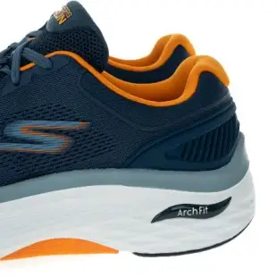 SKECHERS 男鞋 慢跑系列 GORUN MAX CUSHIONING ARCH FIT - 220336NVOR