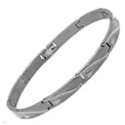 Men's Brand New Heart Bracelet Made in Titanium 9 Inch