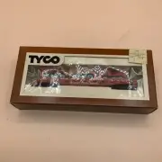 Tyco Flat Car W/ 3 Tractors Great Northern