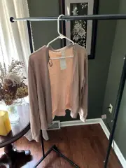 H&M M Light Tan V-Neck Cardigan