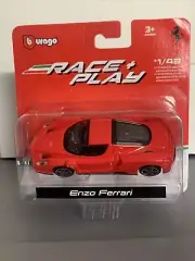 Ferrari Enzo-Red-BBurago-Race Play-1:43 Scale-Diecast Car