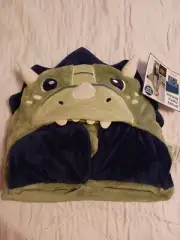 Your zone childs hooded blanket green dinosaur NEW glow in the dark